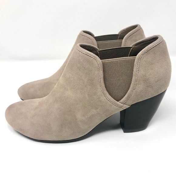 Vaneli Suede Leather Booties “Jody” Truffle Suede Boots Taupe Beige Ankle Boot 9 - Picture 2 of 16